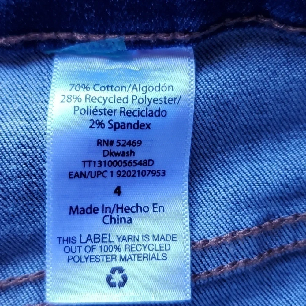 Time & True mid rise blue jean short size 4 - Picture 4 of 8